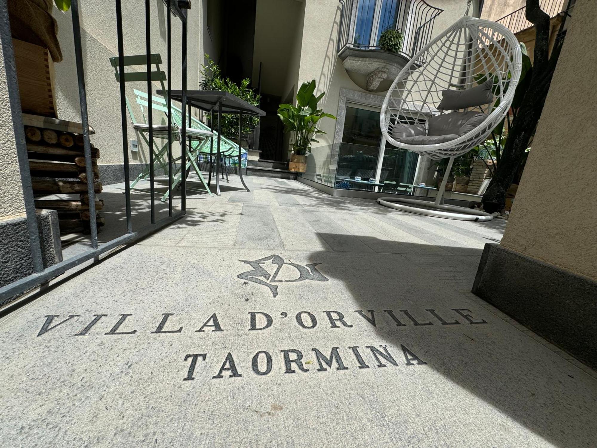 Villa D'Orville Luxury Suites タオルミーナ エクステリア 写真